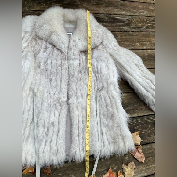 Saga Fox Gorgeous Blue Fox Fur with leather belt Vintage Beauty! - Picture 13 of 16